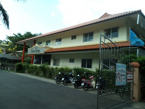 รับติดตั้งหลังคาอาคารโรงเรียน